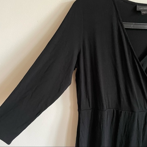 J.JILL Wearever Collection Black Faux Wrap V-Neck Top - Picture 6 of 7